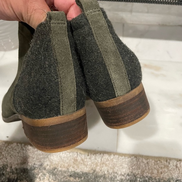 🚙📦💨
Toms ankle booties sz 9w - Picture 5 of 6